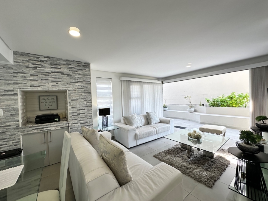 2 Bedroom Property for Sale in Island View Western Cape